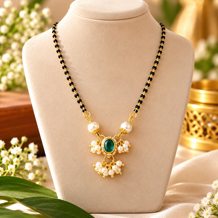 Emerald Kundan Black Beaded Mangalsutra