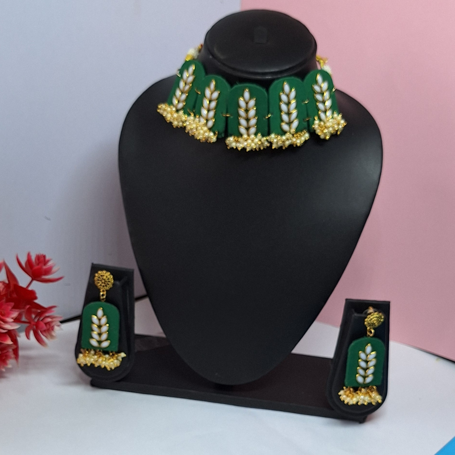 Green Fabic Choker set